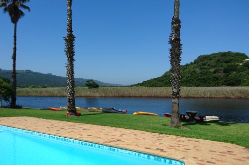 Fairy Knowe Hotel zwembad uitzicht rivier